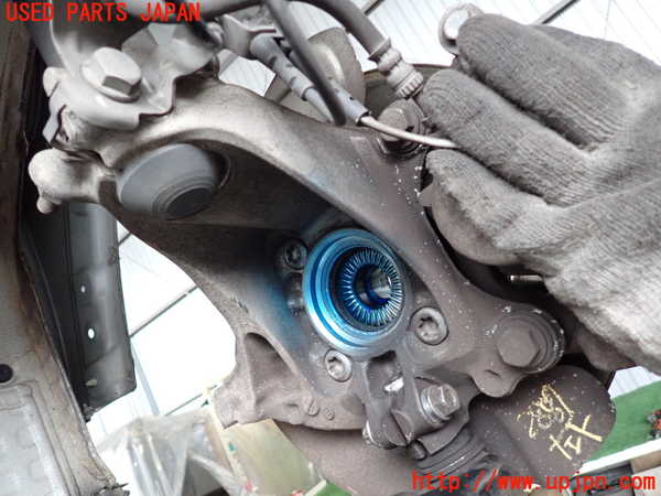 2UPJ-9228874295]BMW ミニ(MINI)クーパーD クロスオーバー(YT20)左フロントナックルハブ 中古_2