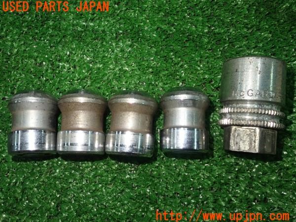 3UPJ=9228880968]シビック タイプR(EP3)McGard マックガード ホイールロックナット 専用ソケット付 中古_3