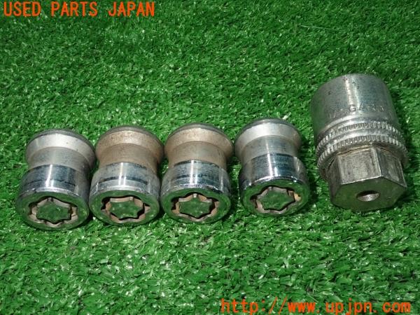 3UPJ=9228880968]シビック タイプR(EP3)McGard マックガード ホイールロックナット 専用ソケット付 中古_4