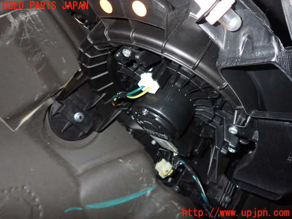 2UPJ-9228896081]ジャガー・XF(J05FA)エバポレーター1 中古_3