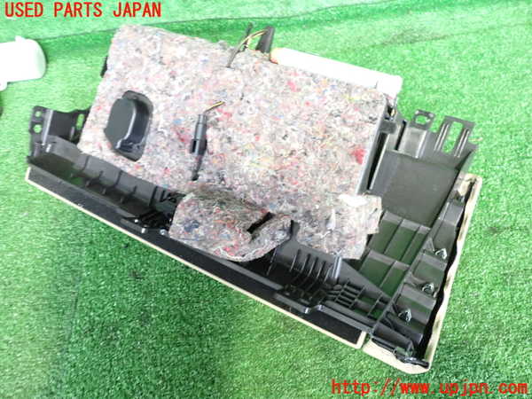 2UPJ-9228897516]ジャガー・XF(J05FA)グローブボックス1 中古_2
