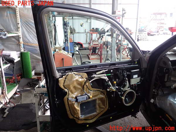 2UPJ-9228921260]セルシオ(UCF31)左前ドア (43R-00035) 中古_2