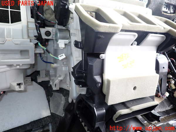 2UPJ-9228926081]セルシオ(UCF31)エバポレーター1 中古_4