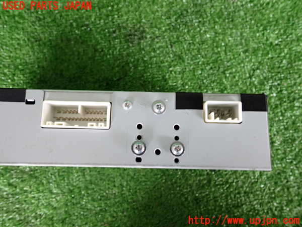 2UPJ-9228926525]セルシオ(UCF31)アンプ 中古_3
