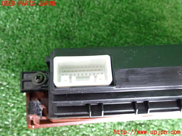 2UPJ-9228926306]セルシオ(UCF31)スイッチ1 (TRC OFF) 中古_3