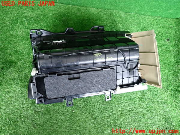 2UPJ-9228927516]セルシオ(UCF31)グローブボックス1 中古_4