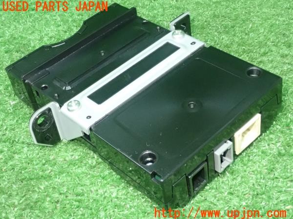 3UPJ=9228930503]ヤリス(YARIS) ハイブリッド(MXPH10)純正ビルトイン 86980-K0021 ETC車載器 中古_2