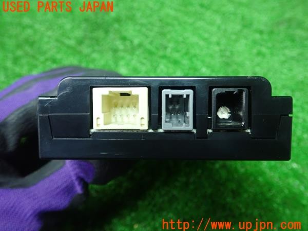 3UPJ=9228930503]ヤリス(YARIS) ハイブリッド(MXPH10)純正ビルトイン 86980-K0021 ETC車載器 中古_4