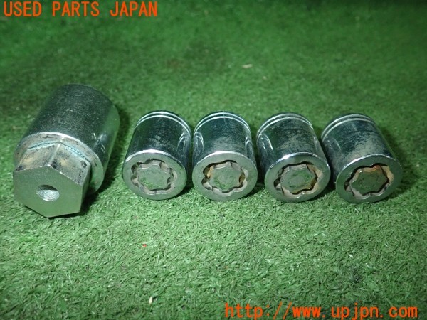 3UPJ=9228960968]レヴォーグ GT-H EX(VN5)純正 McGARD マックガード B3277YA001 ホイールロックナット 中古_3