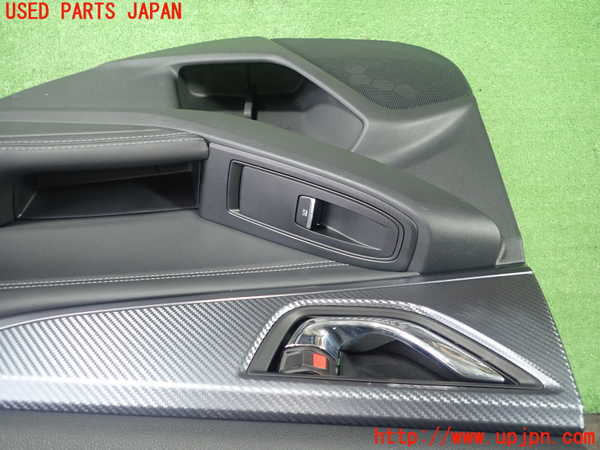 1UPJ-9228961294]レヴォーグ(VN5)右後ドア内張り 中古_2