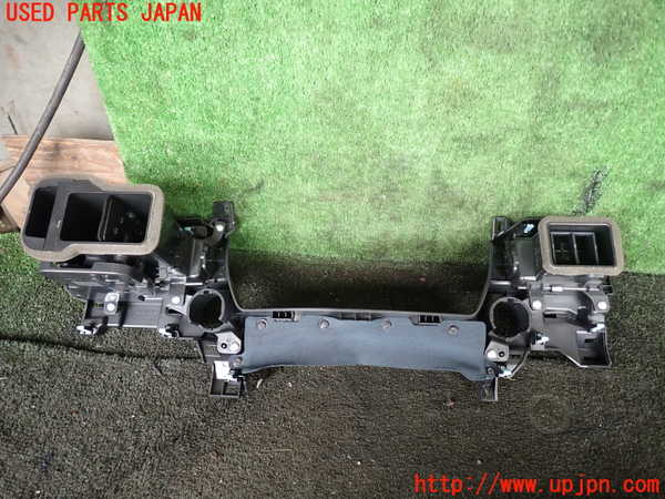 1UPJ-9228977526]ヴェゼル ハイブリッド(e：HEV)(RV5)エアコン吹き出し口1 (右) 中古_4