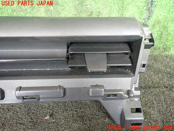 1UPJ-9228977527]ヴェゼル ハイブリッド(e：HEV)(RV5)エアコン吹き出し口2 (左) 中古_3