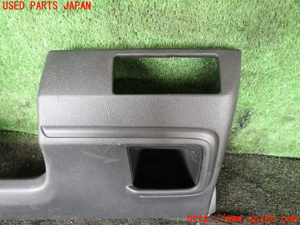 1UPJ-9228977841]ヴェゼル ハイブリッド(e：HEV)(RV5)小物入れ1 中古_2