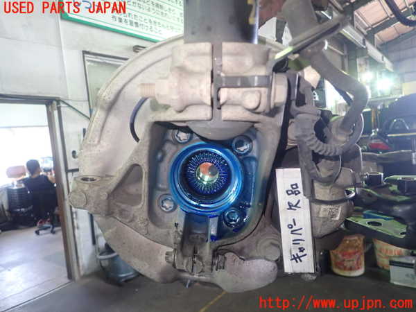 1UPJ-9228984295]BMW ミニ(MINI)クーパーD F55(XT15)左フロントナックルハブ 中古_2