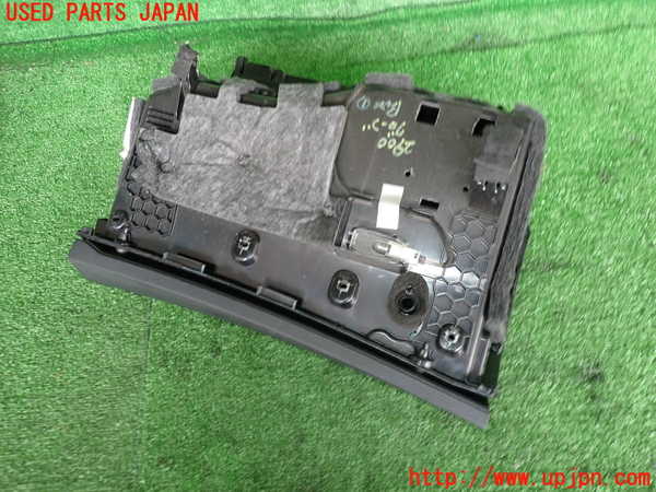 2UPJ-9229007516]ベンツ C200 ステーションワゴン(204248)グローブボックス1 中古_2