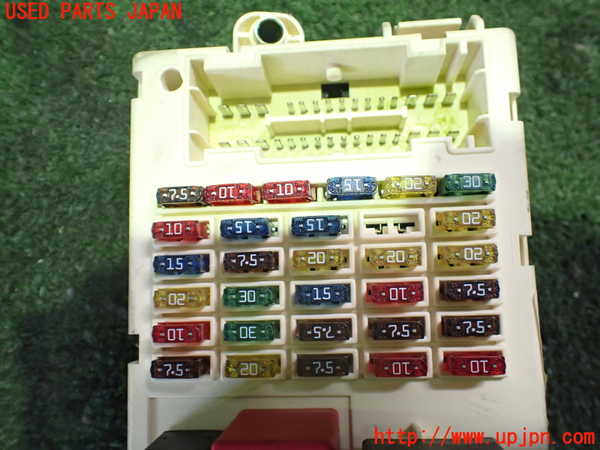 2UPJ-9229016741]アルファロメオ・147 GTA(937AXL)ヒューズボックス1 中古_4