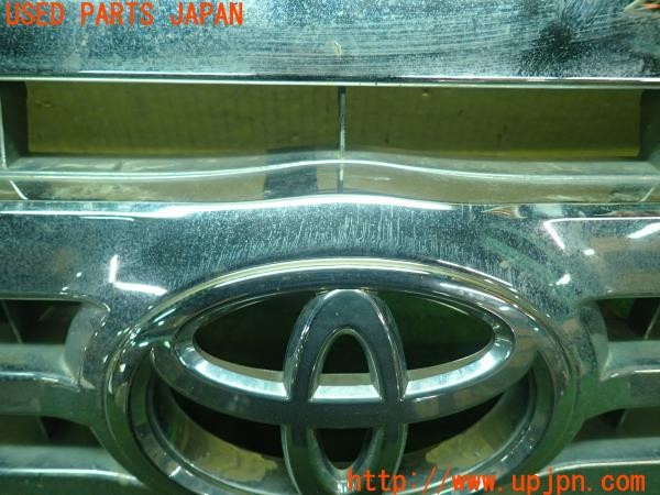 3UPJ=9229030047]ランドクルーザー100(UZJ100W)中期 社外 725-T05E 725-T05I フロントグリル 中古_3
