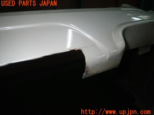 3UPJ=9229030058]ランドクルーザー100(UZJ100W)中期 純正 リアバンパー 中古_4