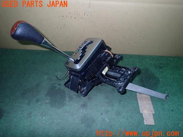 3UPJ=9229030205]ランドクルーザー100(UZJ100W)中期 シグナス純正 流用? シフトレバー シフトパネル 中古_2