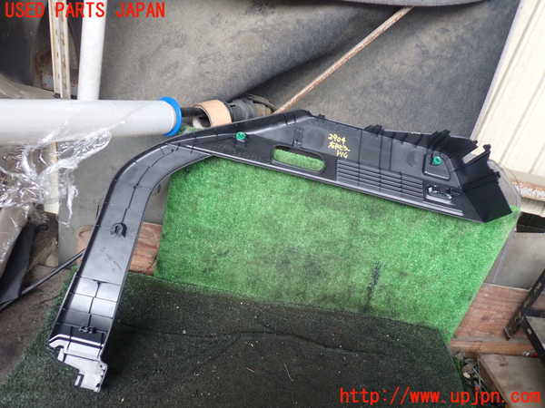 1UPJ-9229047675]CX-60(KH3P)右リアピラートリム 中古_3
