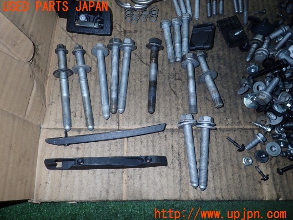 3UPJ=9229050720]BMW Z4(LM30 E89)ネジ・ナット・ステー類 セット ジャンク_3