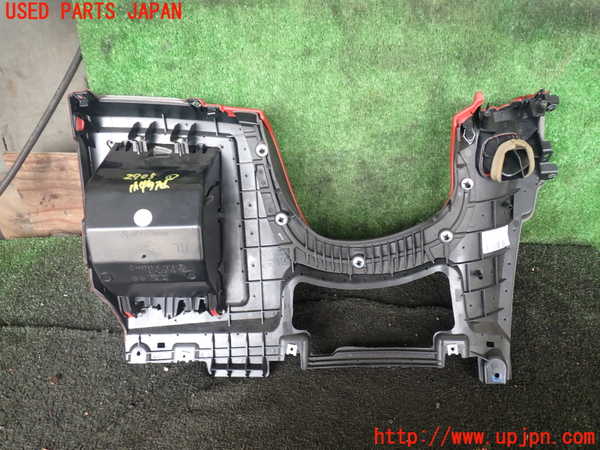 1UPJ-9229057841]BMW Z4 E89(LM30)小物入れ1 中古_3