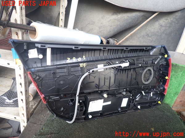 1UPJ-9229051234]BMW Z4 E89(LM30)右ドア内張り 中古_4