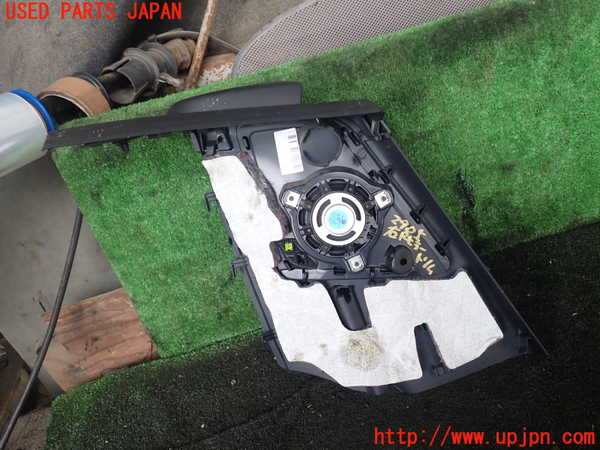 1UPJ-9229057675]BMW Z4 E89(LM30)右リアピラートリム 中古_2