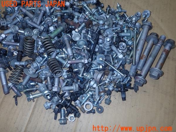 3UPJ=9229070720]レクサス RC300h Fスポーツ(AVC10)ネジ・ナット・ステー類 セット ジャンク_3