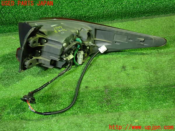 1UPJ-9229071536]レクサス・RC300h(AVC10)左テールランプ 中古_2