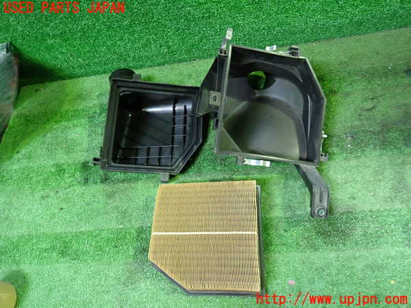1UPJ-9229072560]レクサス・RC300h(AVC10)エアクリーナーボックス 中古_3