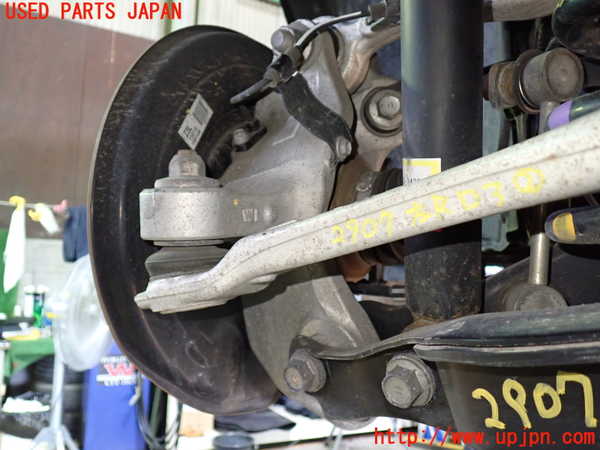 1UPJ-9229074305]レクサス・RC300h(AVC10)左リアナックルハブ 中古_2