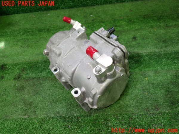 1UPJ-9229076025]レクサス・RC300h(AVC10)エアコンコンプレッサー 中古_2
