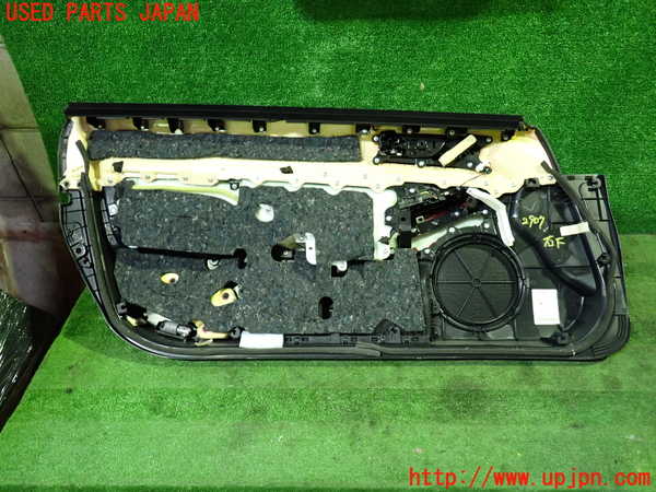 1UPJ-9229071234]レクサス・RC300h(AVC10)右ドア内張り 中古_4