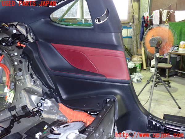 1UPJ-9229077680]レクサス・RC300h(AVC10)左リアピラートリム 中古_3