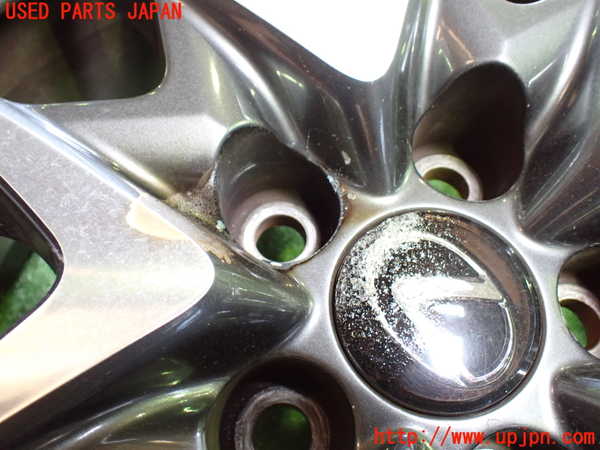 1UPJ-9229079046]レクサス・RC300h(AVC10)タイヤ　ホイール　1本① 235/40R19 中古_3