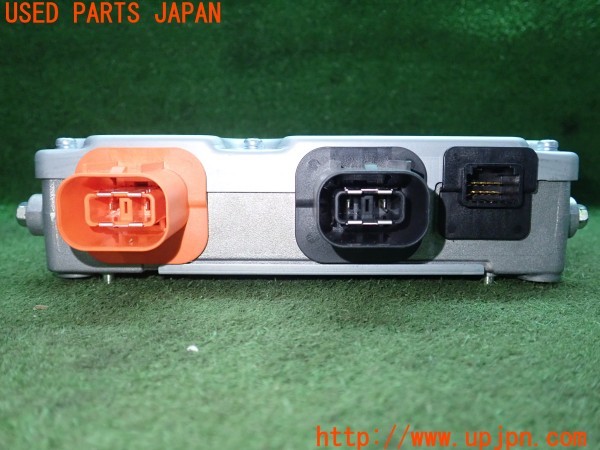 3UPJ=9229080580]カムリ ハイブリッド WS(AXVH70)純正 ハイブリッドボルテージインバーター 中古_4