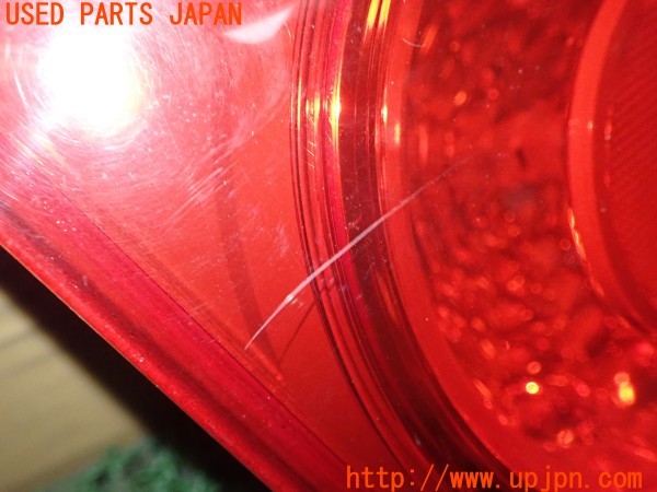 3UPJ=9229100547]シビック タイプR(FD2)前期 純正 テールランプ フィニッシャー付き 中古_4