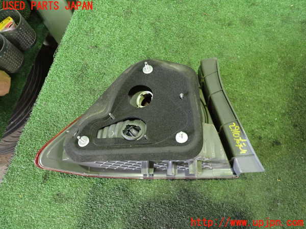 2UPJ-9229101530]シビック タイプR(FD2)右テールランプ 中古_2