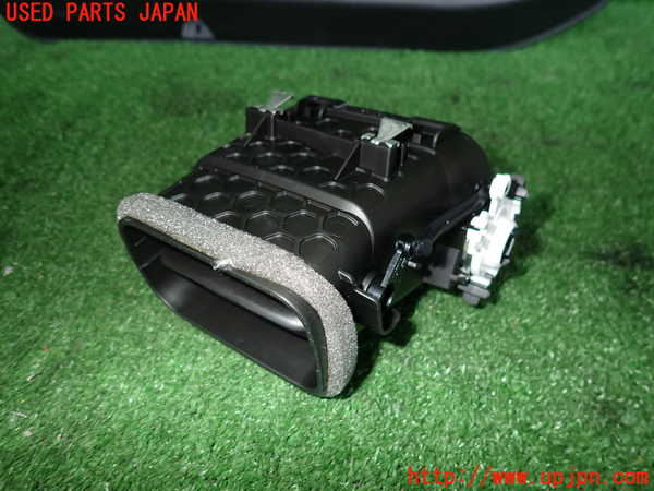 2UPJ-9229117528]シトロエン・C3(B6HN05)エアコン吹き出し口3 中古_2