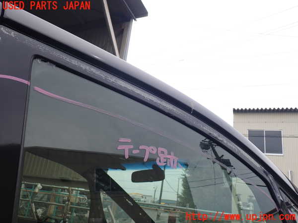 1UPJ-9229121230]デリカD：5(CV2W)右前ドア 中古 AGC M2H3 43R-00033_3