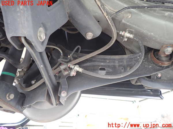 1UPJ-9229124305]デリカD：5(CV2W)左リアナックルハブ 中古_2