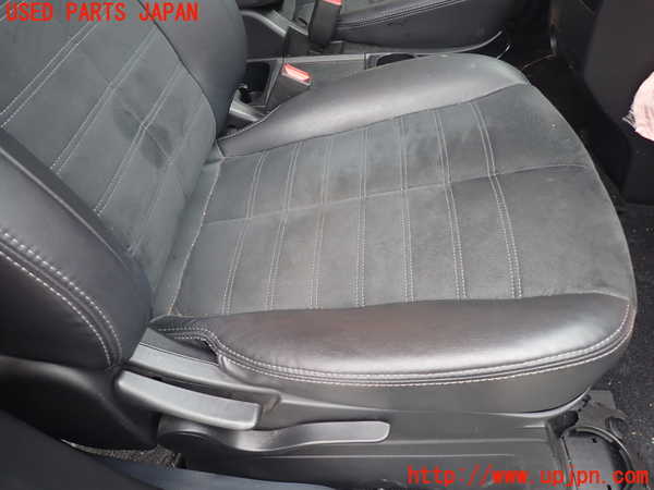 1UPJ-9229127035]デリカD：5(CV2W)運転席シート 中古_3