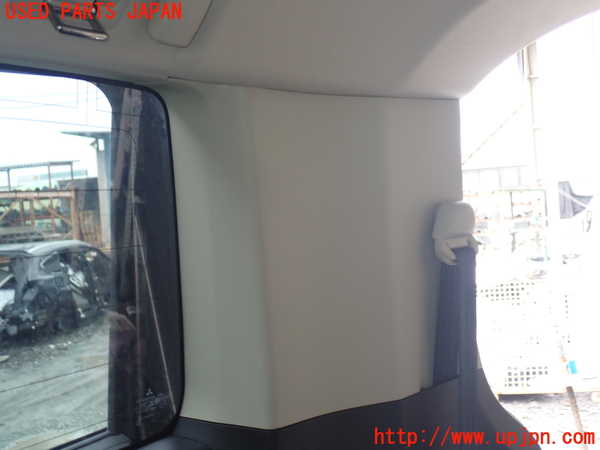 1UPJ-9229127675]デリカD：5(CV2W)右リアピラートリム 中古_3