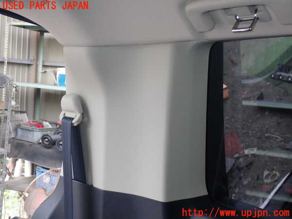1UPJ-9229127680]デリカD：5(CV2W)左リアピラートリム 中古_3