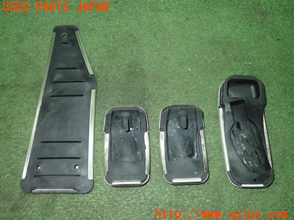 3UPJ=9229130630]アバルト 695 エッセエッセ(型式不明)純正 LS393136 ペダルカバー 左運転席側 マニュアル用 MT 中古_2