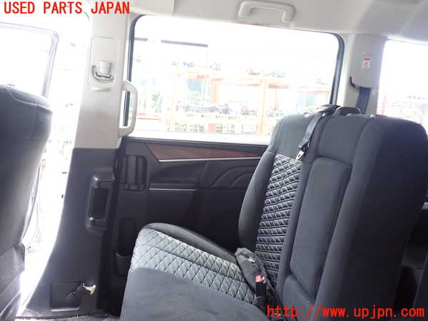 1UPJ-9229141290]デリカD：5(CV1W)右後ドア M31Q8 中古_4