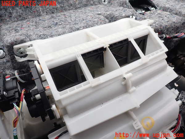 1UPJ-9229146081]デリカD：5(CV1W)エバポレーター1 中古_2