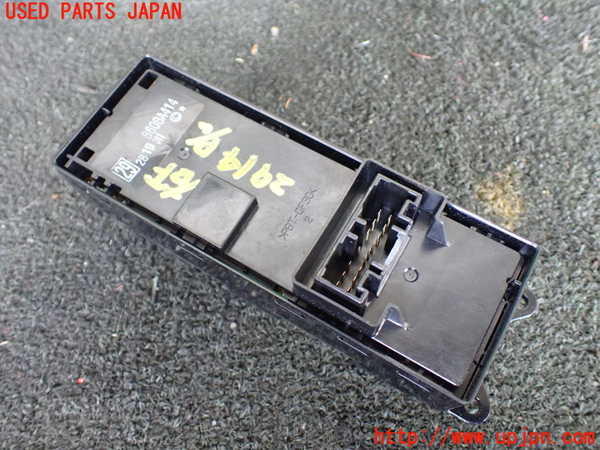 1UPJ-9229146240]デリカD：5(CV1W)右前パワーウィンドウスイッチ 中古_3