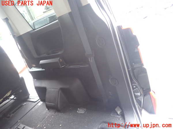 1UPJ-9229147675]デリカD：5(CV1W)右リアピラートリム 中古_4